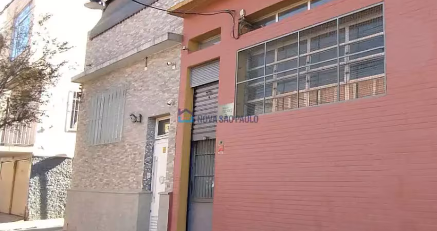 Casa com 3 quartos à venda na Rua José Bento, --, Cambuci, São Paulo