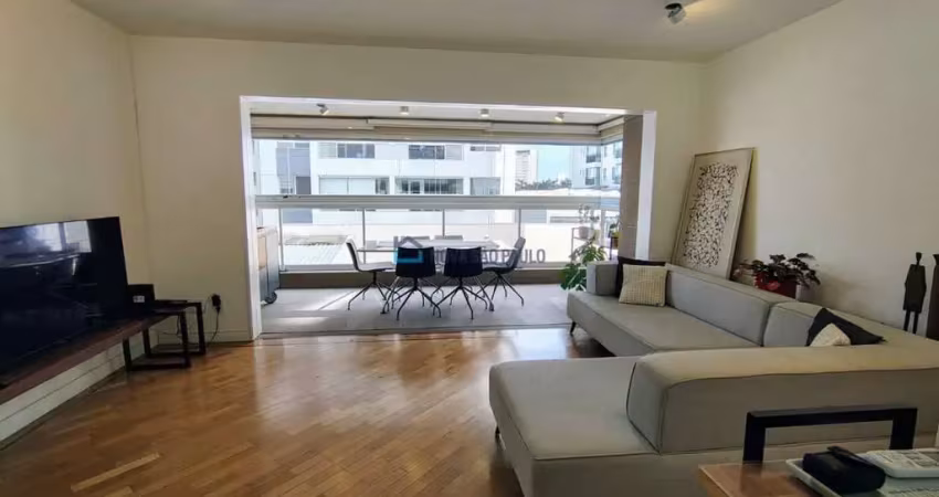 Apartamento metrô saúde/ 3 dormitórios/1 suíte/ 2 vagas/ 102 m²