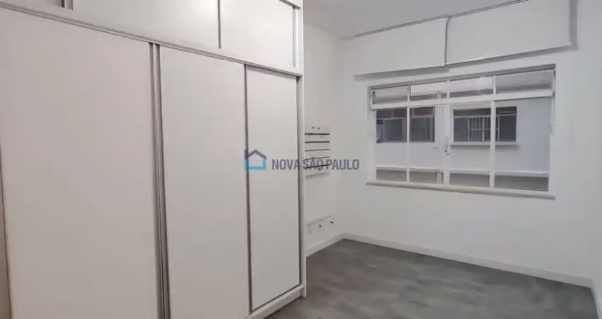 Amplo e arejado apartamento no metrô ana rosa - sem vaga!
