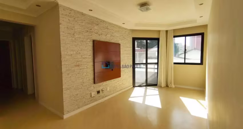 Aparatmento à venda/ saúde/ 3 dormitórios, 1 suíte, 2 vagas, sacada, 70 m²