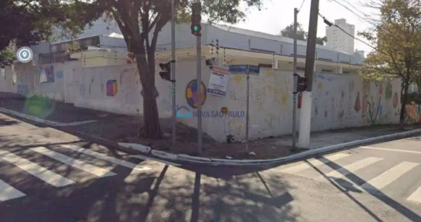 Imóvel comercial de esquina, com renda, no jardim da glória
