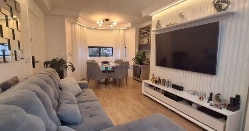Apartamento reformado de 68m² com 2 dorms, 2 vagas - 550m do metrô santa cruz