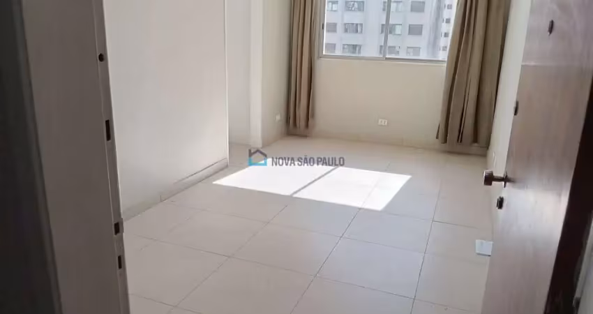 Apartamento  com 1 quarto 'a venda moema pássaros com 1 vaga fixa de garagem.