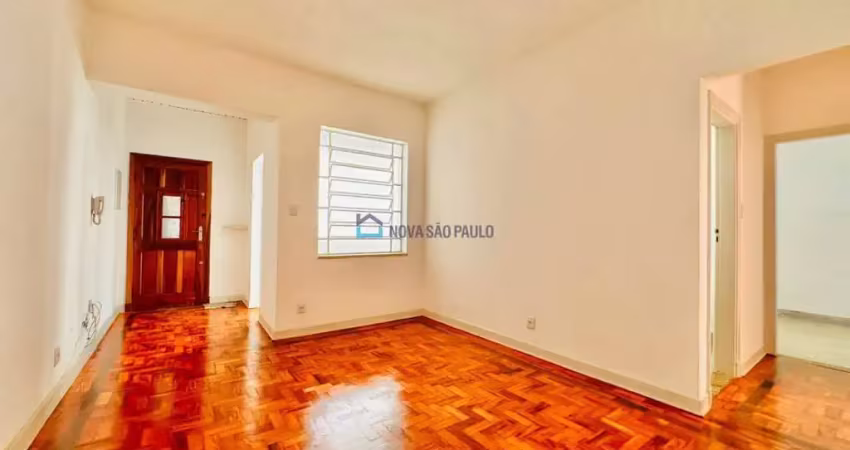 Oportunidade imperdível: apartamento estilo casa na aclimação
