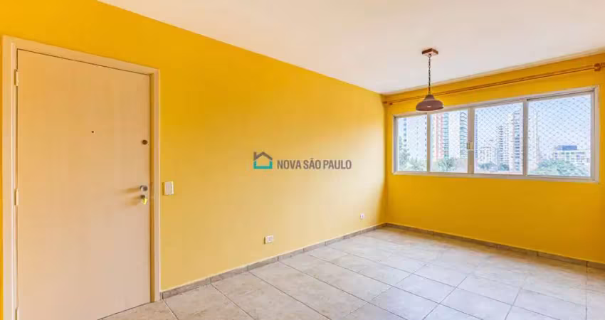 Apartamento com 2 quartos, 1 vaga fixa, próximo ao metrô à venda na vila clementino