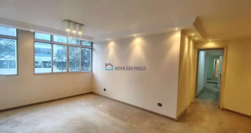 Apartamento com 3 quartos à venda na Rua Maestro Cardim, --, Liberdade, São Paulo