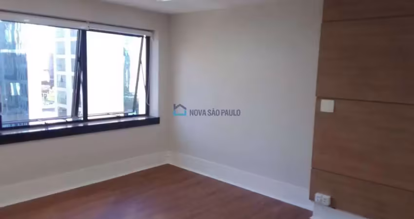 Sala comercial com 8 salas à venda na Avenida Ibijaú, --, Moema, São Paulo