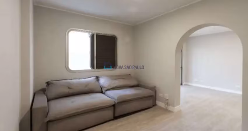 Apartamento amplo de 2 quartos e 2 vagas em perdizes.