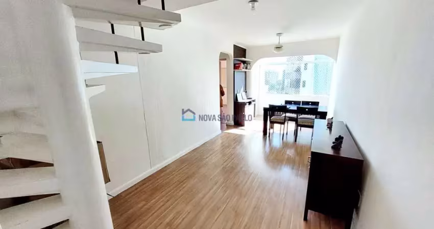 Cobertura duplex à venda entre metrôs são judas e conceição.