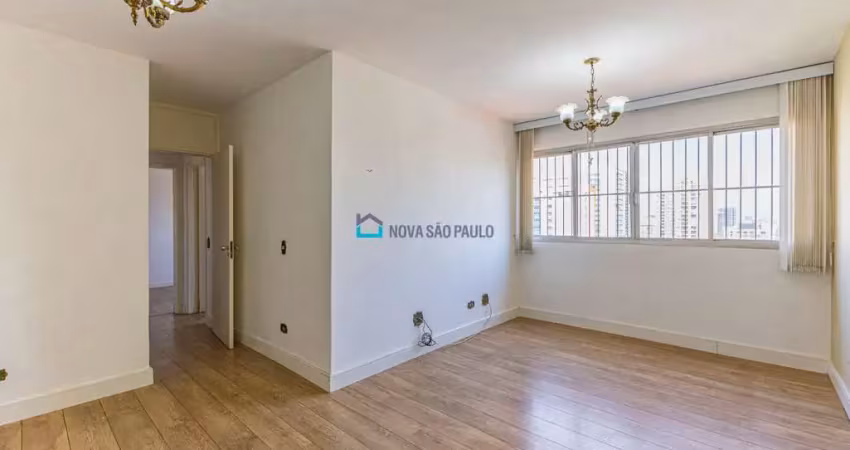 Apartamento com 2 quartos, 2 vagas fixa, próximo ao metrô à venda na vila clementino