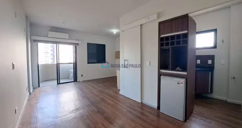 Apartamento com 1 quarto à venda na Avenida Jamaris, --, Moema, São Paulo