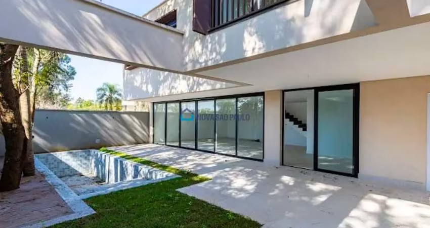 Casa de alto padrão à venda com 4 quartos, 4 suítes, 4 vagas, no jardim cordeiro.