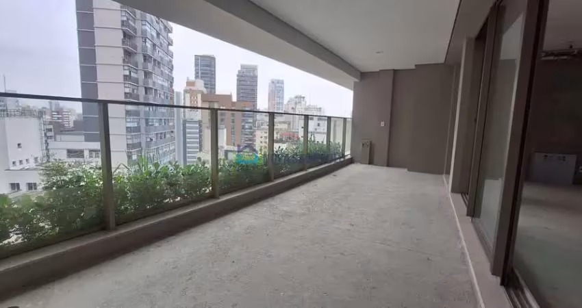 Apartamento de alto padrão em moema com interiores assinados versace home