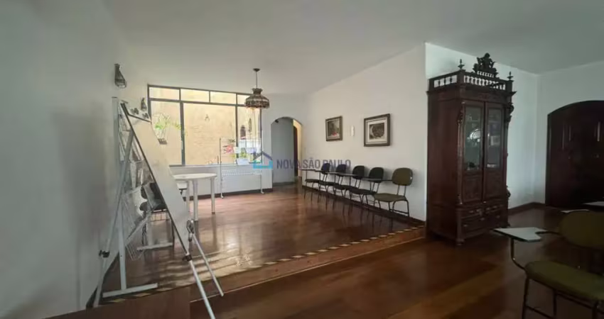 Sobrado localizado em mirandópolis com 3 suítes, 4 vagas e escritório
