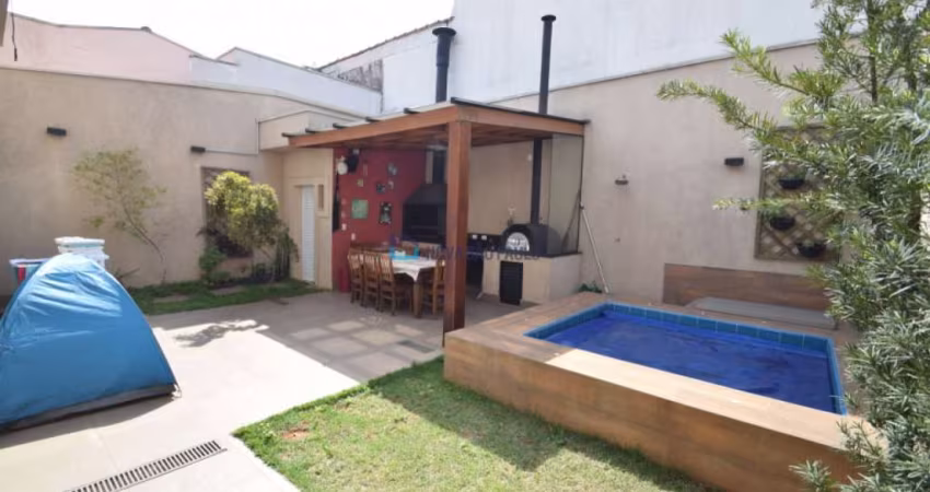 Sobrado com 3 suites e piscina - Jardim da gloria.