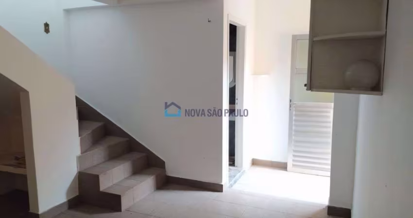 Casa com 3 dormitorios 2 vagas, proximo ao metro  Jabaquara