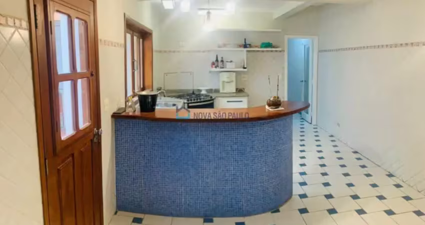 Sobrado de 350m², na vila mariana com piscina e 4 dormitórios
