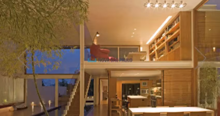 Venda | Casa alto padrão na Chácara Monte Alegre | 3 Suítes | 4 Vagas