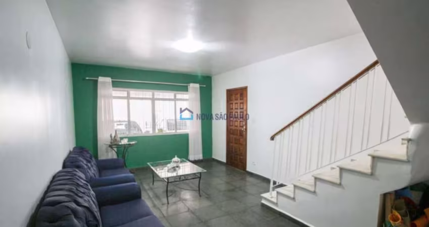 Sobrado de 212m² de terreno e 120m²  de área Útil - Cursino