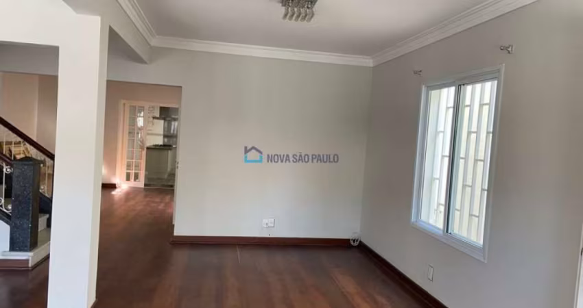 Sobrado ótima Localização