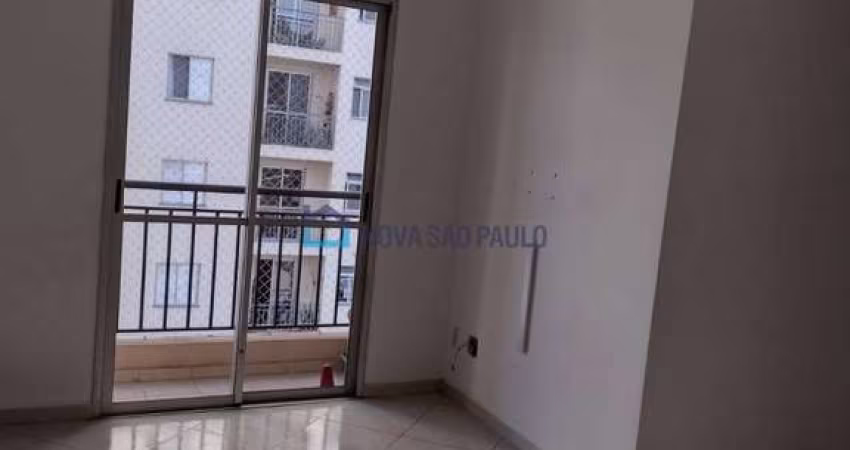 Apartamento com 02 dormitórios na região do Jabaquara