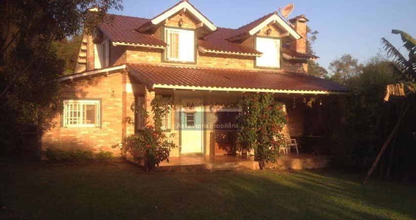 Casa de condomínio 3 dormitórios à venda no Bairro Cantegril com 160 m² de área privativa - 2 vagas de garagem