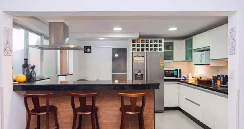 Apartamento 2 dormitórios à venda no Bairro Petrópolis com 81 m² de área privativa - 1 vaga de garagem