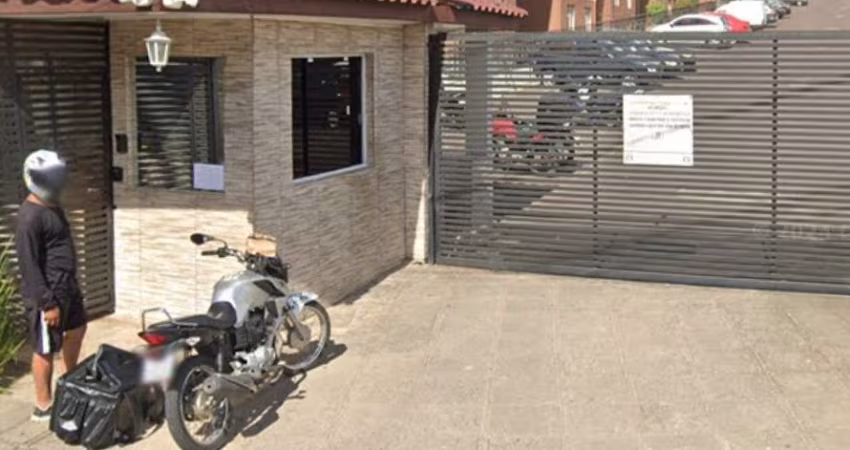 Rua Thereza Lopes Skroski, 333 - Santa Cândida, 2 dormitórios, R$ 145.000,00