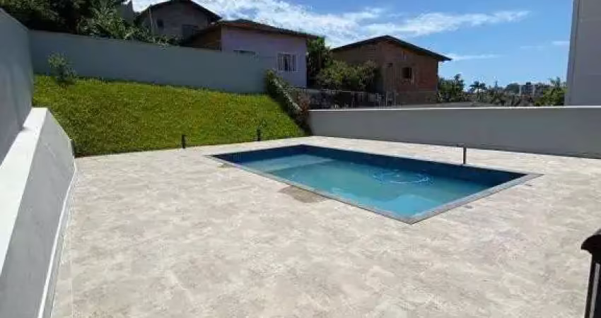 Sobrado no saguaçú com 3 quartos para venda, 411 m²