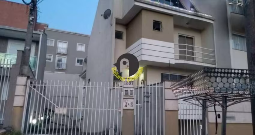 Sobrado triplex de 206m², 3 dorms  à venda, em Condomínio, bairro Guaíra, Curiti