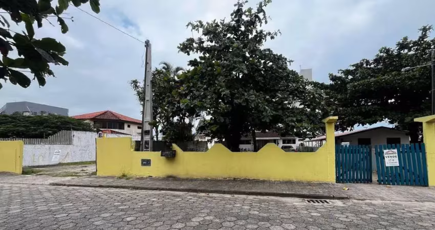 Terreno à venda na Rua 743 Jahir Reis Machado, 303 e 291, Itapema do Norte, Itapoá