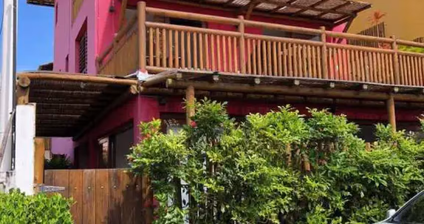 Casa Triplex Com 5 Quartos Sendo 4 Suítes e Cobertura Gourmet
