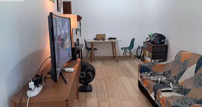 Apartamento à venda em santos-sp, vila mathias: 1 quarto, 1 sala, 1 banheiro, 1 vaga, 57m² de área. adquira já!
