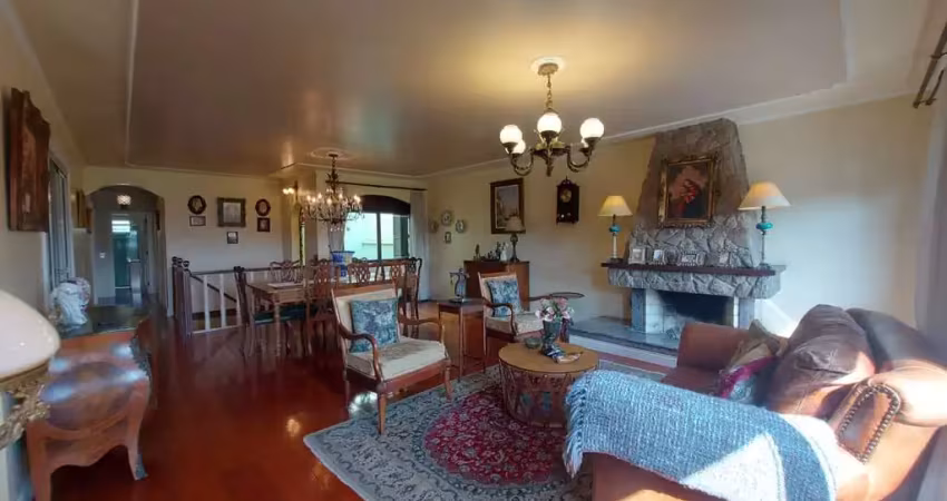Casa com 3 quartos para alugar no Jardim Planalto, Porto Alegre 