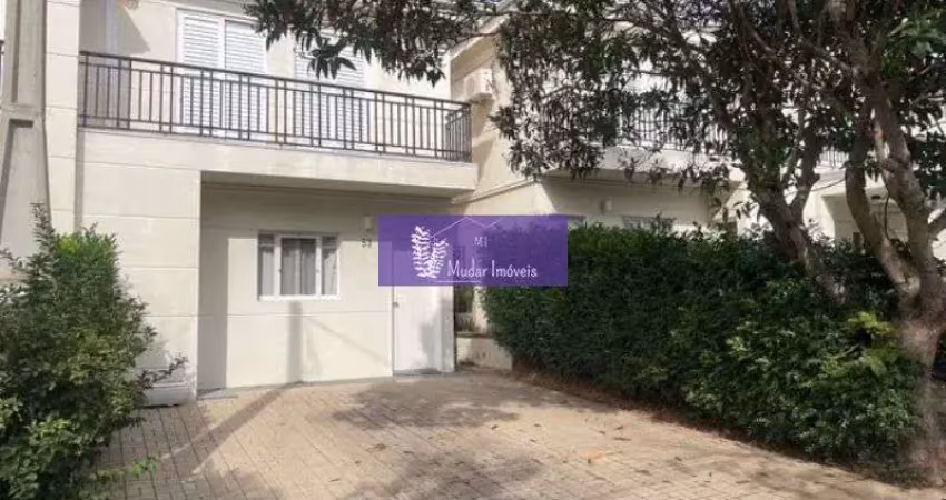 Sobrado Espetacular no Condomínio Thina - Seu Novo Lar Espera por Você!