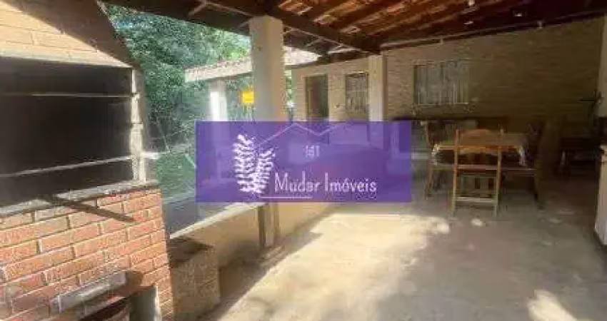 Linda chácara à venda - perfeita para seu lazer e conforto!