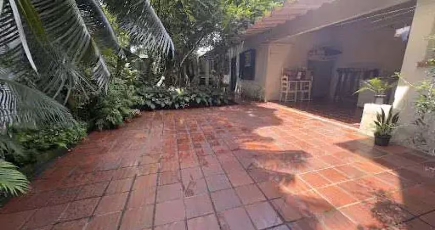 Casa com 3 dormitórios à venda, 225 m² por r$ 800.000,01 - vila matias - santos/sp