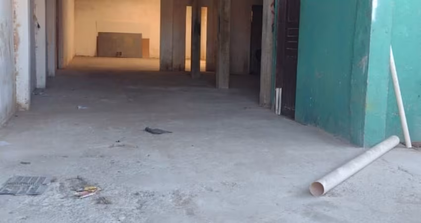 Barracão no ganchinho aceita carro / proposta