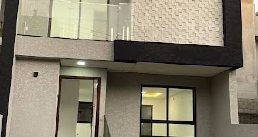 LINDO TRIPLEX! NO BAIRRO PINHEIRINHO