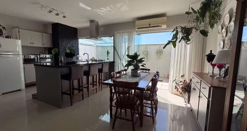 Casa em Caminho Novo, Palhoça/SC
