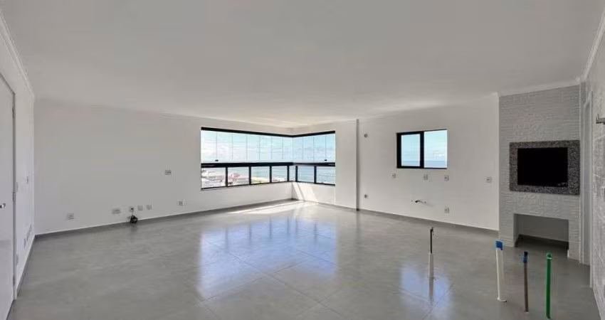 Apartamento quadra mar com 3 quartos à venda em Balneário Piçarras no Residencial Blumenau