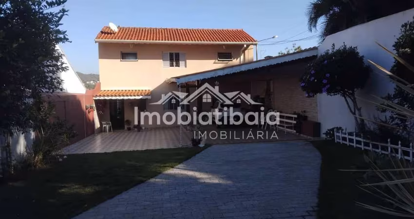 Casa à venda - Jd. do Lago em Atibaia - 403m²