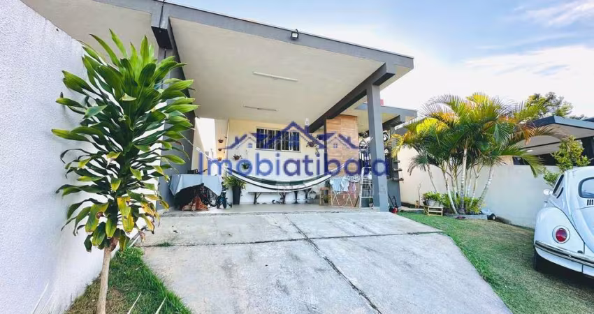 Casa à venda no Jd. Estância Brasil em Atibaia - 500m²
