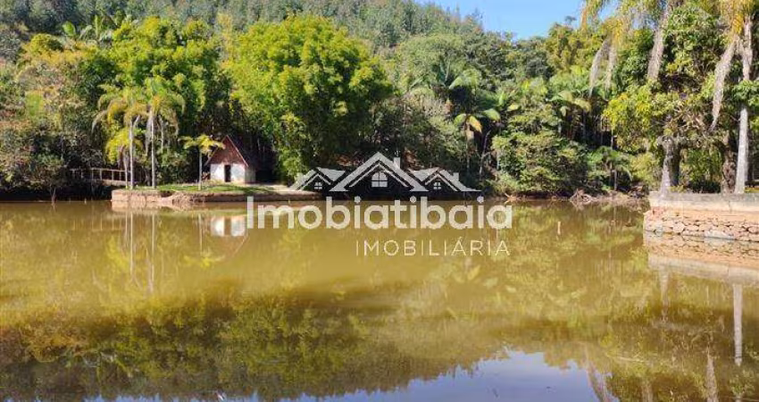 Haras cinematográfico em Atibaia Bairro do Portão - 237.000 m²