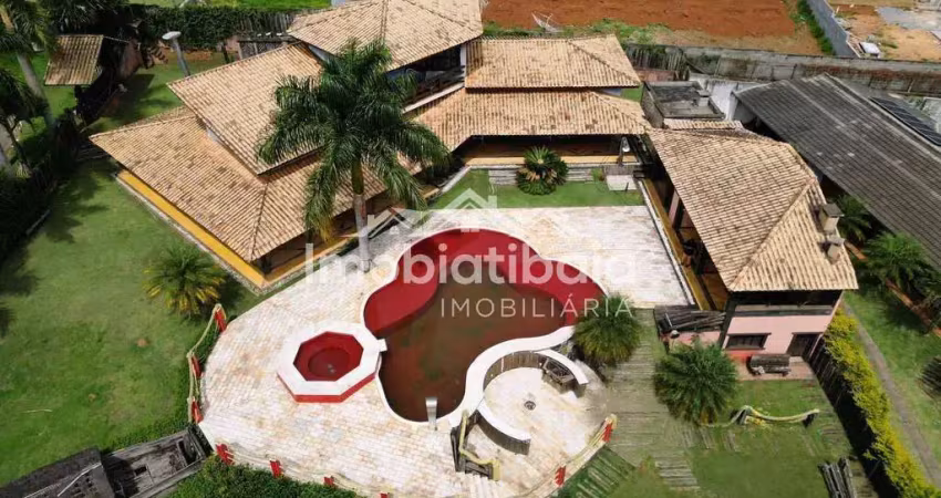 Chácara à venda em cond. fechado com acesso a represa em Piracaia - 1620m²