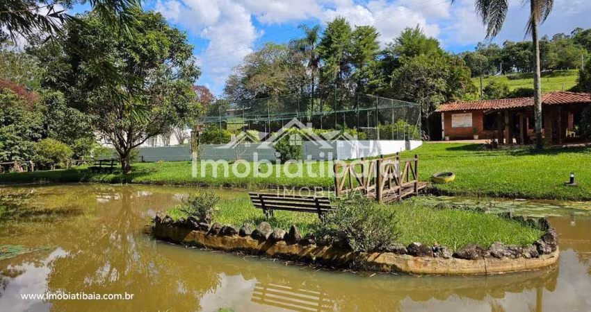 Chácara com lago à venda bairro da Cachoeira em Atibaia - 3.024m²