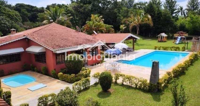 Pequeno haras à venda em Piracaia - Próxima a represa - 22.000 m²