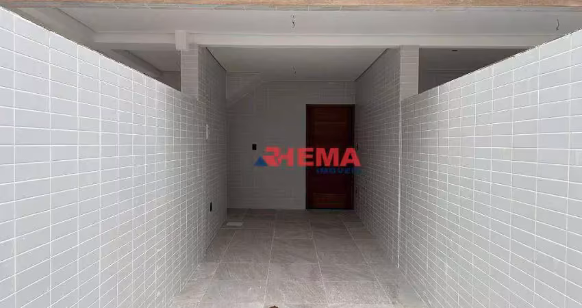 Sobrado com 3 dormitórios à venda, 114 m² por R$ 870.000,00 - Vila Belmiro - Santos/SP