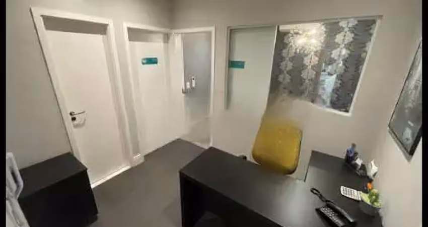 Sala comercial com 6 salas para alugar na Rua Martim Afonso, Centro, São Vicente