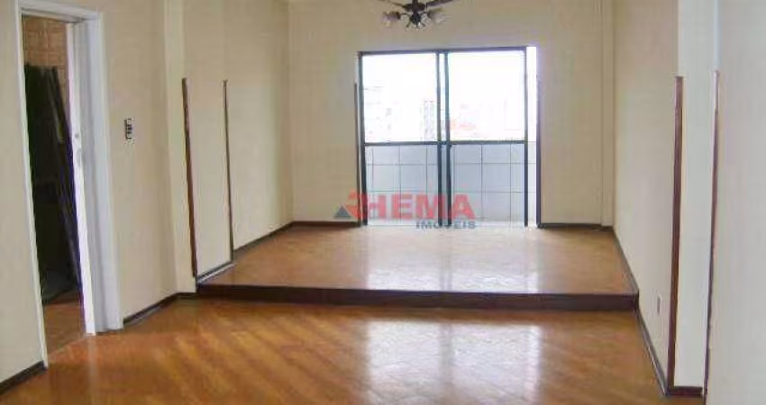 Apartamento com 3 dormitórios à venda, 115 m² por R$ 650.000,00 - Campo Grande - Santos/SP